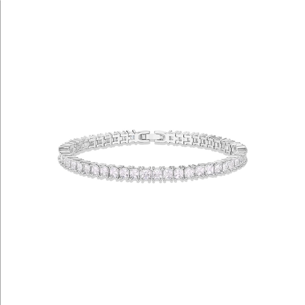14k White Gold Princess Cut Tennis Bracelet